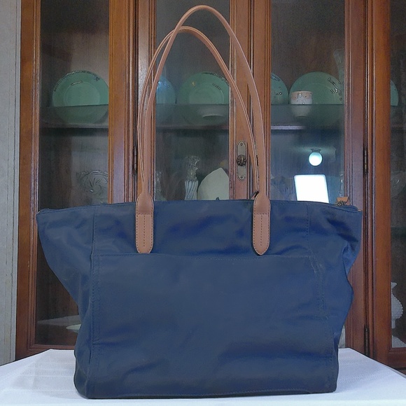 EC Michael Kors Kelsey Navy Nylon Lg Tote Leather Trim GoldTone Accents COA Inc - Picture 4 of 16